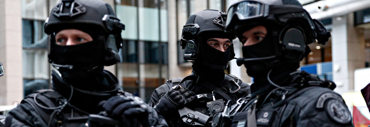 Forces de l'ordres équipés de Gilet Pare Balles